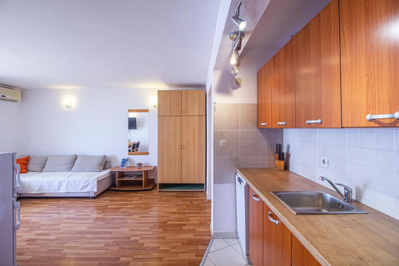 מאקרסקה Apartments Branka מראה חיצוני תמונה