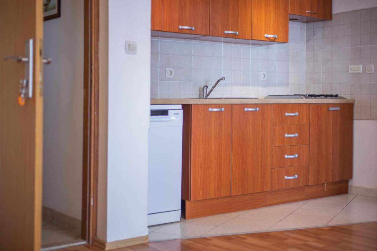 מאקרסקה Apartments Branka מראה חיצוני תמונה
