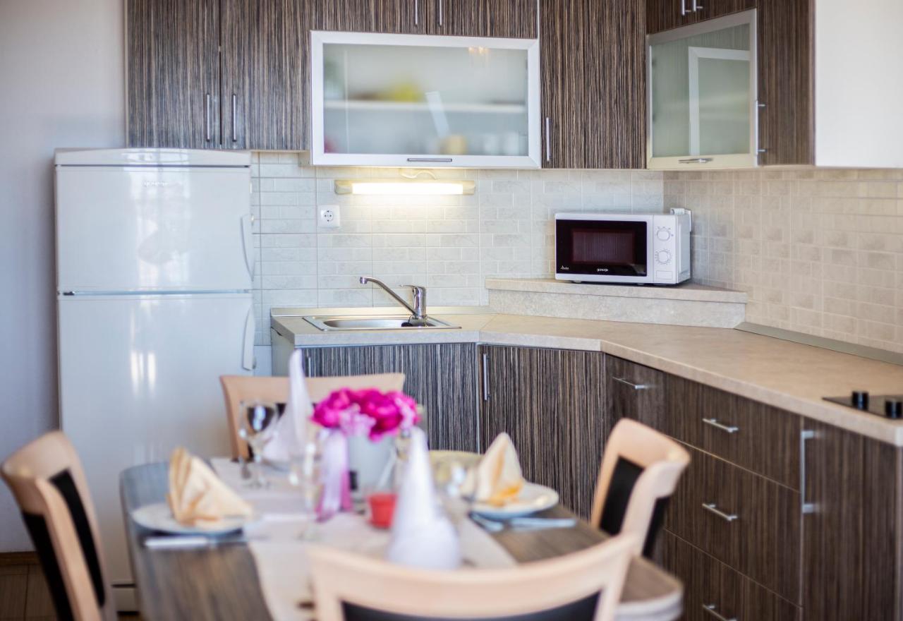 מאקרסקה Apartments Branka מראה חיצוני תמונה